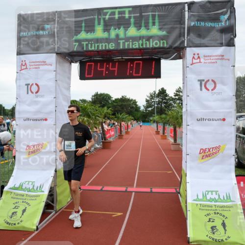 15.06.2025 - 7 Türme Triathlon Michael Strokosch http://msf.ph/oto/8003420 15.06.2025 14:41:01 Ziel 415, 487, 596 meine-sportfotos.de