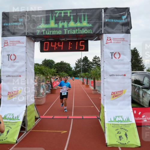 15.06.2025 - 7 Türme Triathlon Michael Strokosch http://msf.ph/oto/8003447 15.06.2025 14:41:15 Ziel 625 meine-sportfotos.de
