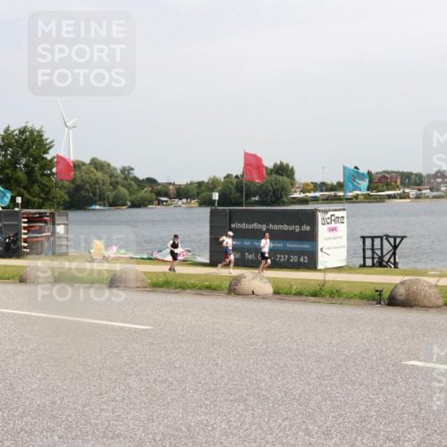 21.06.2025 - 27. Vierlanden-Triathlon H.Heesch http://msf.ph/oto/8003468 15.06.2025 11:48:47 Radfahren 214, 751, 817, 853, 857 meine-sportfotos.de
