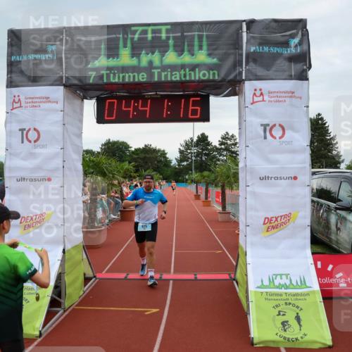 15.06.2025 - 7 Türme Triathlon Michael Strokosch http://msf.ph/oto/8003472 15.06.2025 14:41:15 Ziel 625 meine-sportfotos.de