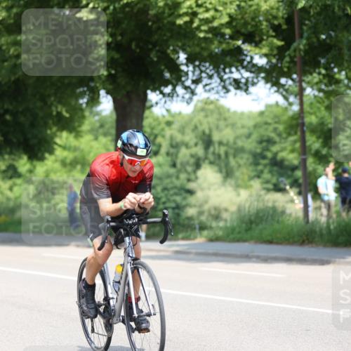 15.06.2025 - 7 Türme Triathlon Yannick Fuchs http://msf.ph/oto/8003550 15.06.2025 12:33:36 Radfahren  meine-sportfotos.de