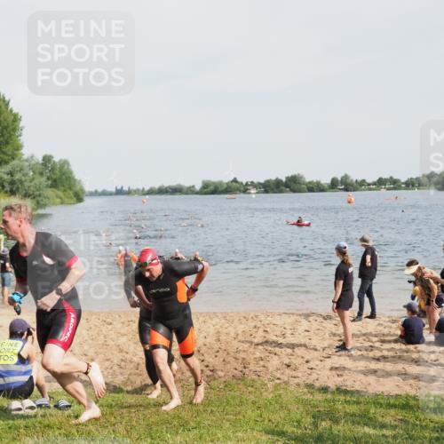 21.06.2025 - 27. Vierlanden-Triathlon MichiJ http://msf.ph/oto/8003579 15.06.2026 10:05:58 Schwimmen 362, 372, 410, 435, 458 meine-sportfotos.de