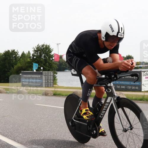 15.06.2025 - 27. Vierlanden-Triathlon H.Heesch http://msf.ph/oto/8003642 15.06.2025 10:30:19 Radfahren 38, 185, 210, 602 meine-sportfotos.de