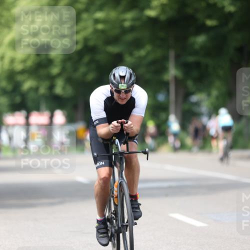 15.06.2025 - 7 Türme Triathlon Yannick Fuchs http://msf.ph/oto/8003672 15.06.2025 13:17:03 Radfahren 366, 563, 583, 706, 1039, 1188 meine-sportfotos.de