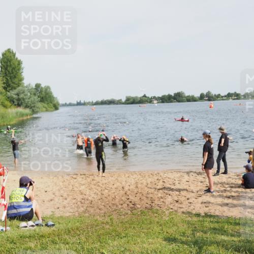 21.06.2025 - 27. Vierlanden-Triathlon MichiJ http://msf.ph/oto/8003725 15.06.2026 10:06:02 Schwimmen 362, 369, 372, 410, 448, 458 meine-sportfotos.de