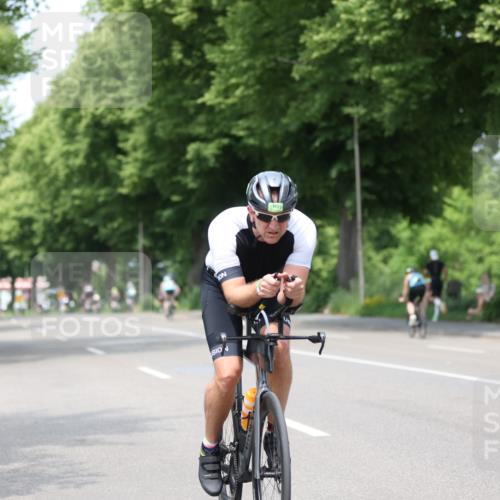 15.06.2025 - 7 Türme Triathlon Yannick Fuchs http://msf.ph/oto/8003729 15.06.2025 13:17:03 Radfahren 366, 563, 583, 706, 1039, 1188 meine-sportfotos.de