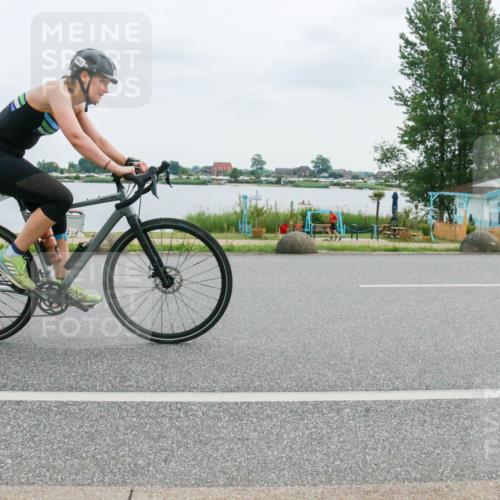 21.06.2025 - 27. Vierlanden-Triathlon H.Heesch http://msf.ph/oto/8003740 15.06.2025 12:53:39 Radfahren 942 meine-sportfotos.de
