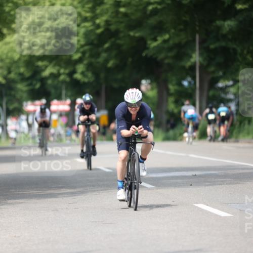 15.06.2025 - 7 Türme Triathlon Yannick Fuchs http://msf.ph/oto/8003810 15.06.2025 13:17:08 Radfahren 445, 563, 566, 893, 1039, 1062 meine-sportfotos.de