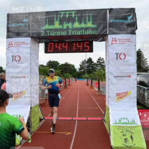 15.06.2025 - 7 Türme Triathlon Michael Strokosch http://msf.ph/oto/8003843 15.06.2025 14:41:45 Ziel 456 meine-sportfotos.de