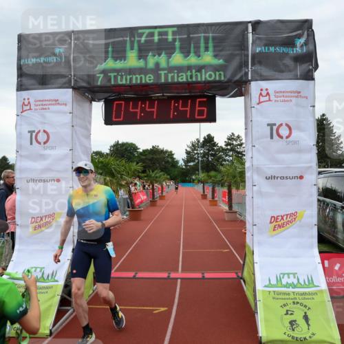15.06.2025 - 7 Türme Triathlon Michael Strokosch http://msf.ph/oto/8003889 15.06.2025 14:41:45 Ziel 456 meine-sportfotos.de