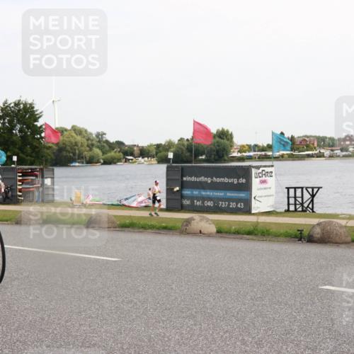 21.06.2025 - 27. Vierlanden-Triathlon H.Heesch http://msf.ph/oto/8003895 15.06.2025 11:52:17 Radfahren 720, 803, 805, 871 meine-sportfotos.de