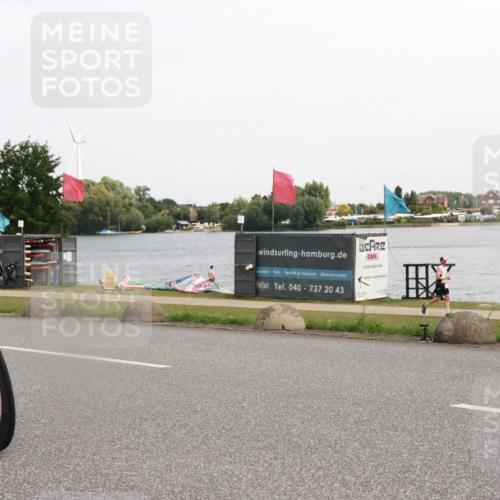 21.06.2025 - 27. Vierlanden-Triathlon H.Heesch http://msf.ph/oto/8003903 15.06.2025 11:52:21 Radfahren 720, 767, 803, 805, 871 meine-sportfotos.de