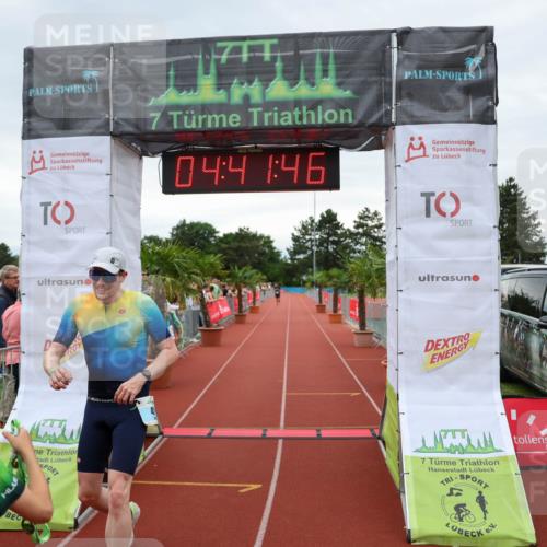 15.06.2025 - 7 Türme Triathlon Michael Strokosch http://msf.ph/oto/8003908 15.06.2025 14:41:46 Ziel 456 meine-sportfotos.de