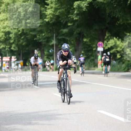 15.06.2025 - 7 Türme Triathlon Yannick Fuchs http://msf.ph/oto/8003921 15.06.2025 13:17:10 Radfahren 397, 445, 566, 756, 893, 1039, 1062 meine-sportfotos.de