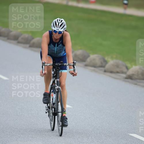 21.06.2025 - 27. Vierlanden-Triathlon H.Heesch http://msf.ph/oto/8003925 15.06.2025 12:49:27 Radfahren 940, 976 meine-sportfotos.de