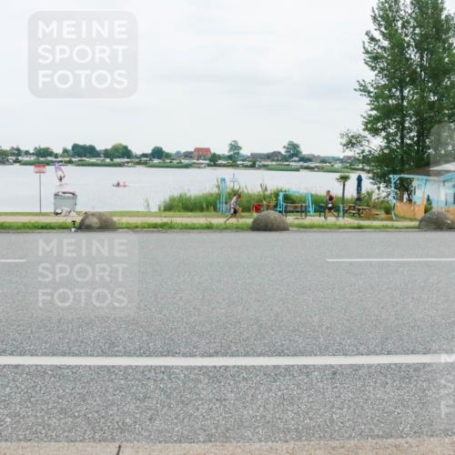 21.06.2025 - 27. Vierlanden-Triathlon H.Heesch http://msf.ph/oto/8003959 15.06.2025 12:57:14 Radfahren 1142 meine-sportfotos.de