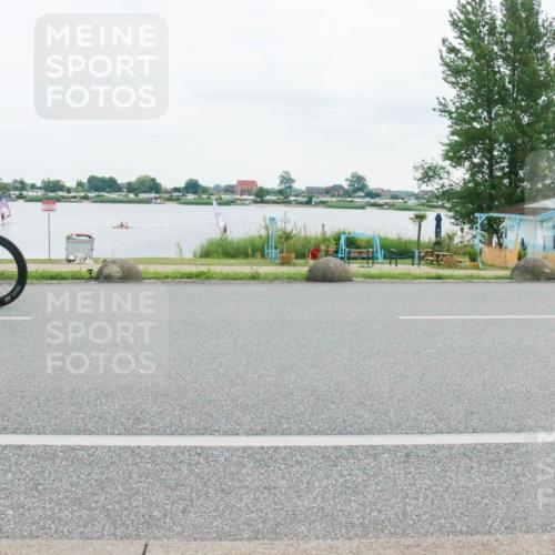 21.06.2025 - 27. Vierlanden-Triathlon H.Heesch http://msf.ph/oto/8003968 15.06.2025 12:57:30 Radfahren 1118 meine-sportfotos.de