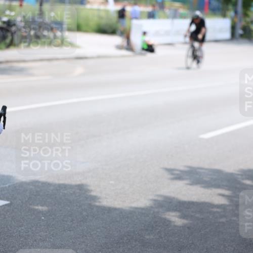15.06.2025 - 7 Türme Triathlon Yannick Fuchs http://msf.ph/oto/8003987 15.06.2025 12:34:52 Radfahren 213, 338, 383 meine-sportfotos.de