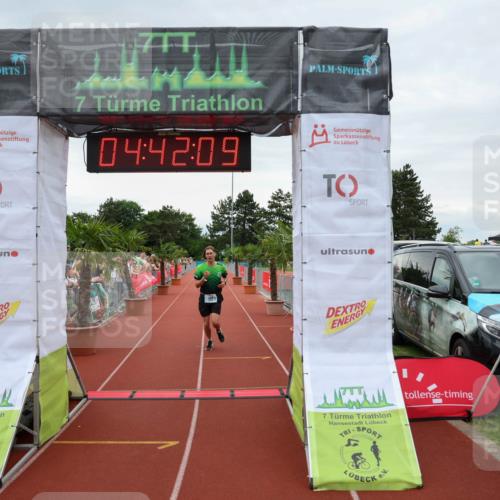 15.06.2025 - 7 Türme Triathlon Michael Strokosch http://msf.ph/oto/8003990 15.06.2025 14:42:08 Ziel 503 meine-sportfotos.de