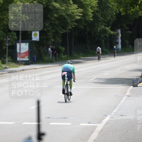 15.06.2025 - 7 Türme Triathlon Yannick Fuchs http://msf.ph/oto/8003997 15.06.2025 12:34:55 Radfahren 213, 338, 383 meine-sportfotos.de