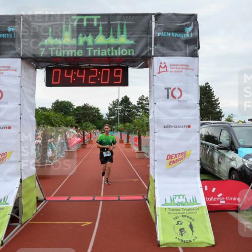 15.06.2025 - 7 Türme Triathlon Michael Strokosch http://msf.ph/oto/8003999 15.06.2025 14:42:09 Ziel 503 meine-sportfotos.de