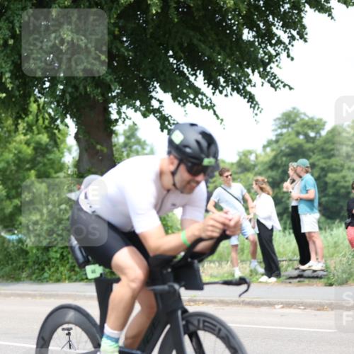 15.06.2025 - 7 Türme Triathlon Yannick Fuchs http://msf.ph/oto/8004037 15.06.2025 13:17:12 Radfahren 397, 445, 541, 566, 756, 893, 1039, 1062 meine-sportfotos.de