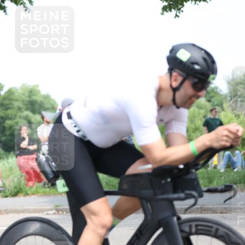 15.06.2025 - 7 Türme Triathlon Yannick Fuchs http://msf.ph/oto/8004045 15.06.2025 13:17:12 Radfahren 397, 445, 541, 566, 756, 893, 1039, 1062 meine-sportfotos.de