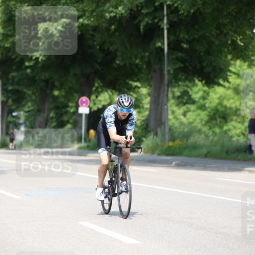 15.06.2025 - 7 Türme Triathlon Yannick Fuchs http://msf.ph/oto/8004185 15.06.2025 12:35:46 Radfahren 280, 522 meine-sportfotos.de
