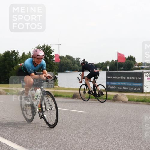 15.06.2025 - 27. Vierlanden-Triathlon H.Heesch http://msf.ph/oto/8004229 15.06.2025 10:32:43 Radfahren 204, 209, 219, 261, 327, 498 meine-sportfotos.de