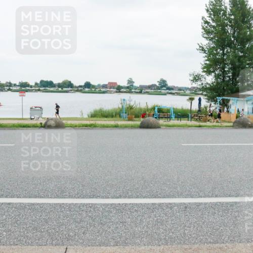 21.06.2025 - 27. Vierlanden-Triathlon H.Heesch http://msf.ph/oto/8004268 15.06.2025 12:58:43 Radfahren 1114, 1141 meine-sportfotos.de