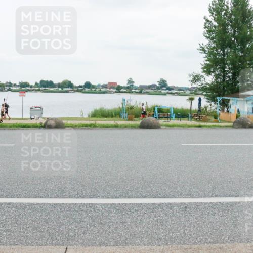 21.06.2025 - 27. Vierlanden-Triathlon H.Heesch http://msf.ph/oto/8004315 15.06.2025 12:58:45 Radfahren 1114, 1141 meine-sportfotos.de