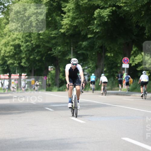 15.06.2025 - 7 Türme Triathlon Yannick Fuchs http://msf.ph/oto/8004335 15.06.2025 13:17:21 Radfahren 541, 819, 823 meine-sportfotos.de