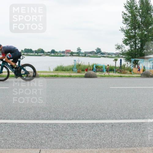 21.06.2025 - 27. Vierlanden-Triathlon H.Heesch http://msf.ph/oto/8004351 15.06.2025 12:58:51 Radfahren 1102, 1114, 1124, 1145, 1158 meine-sportfotos.de