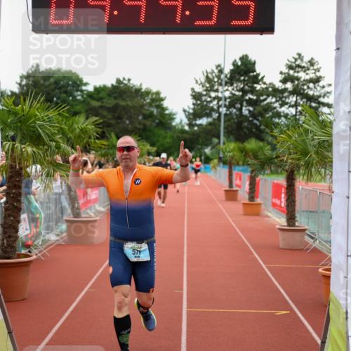 15.06.2025 - 7 Türme Triathlon Michael Strokosch http://msf.ph/oto/8004371 15.06.2025 14:44:35 Ziel 579 meine-sportfotos.de