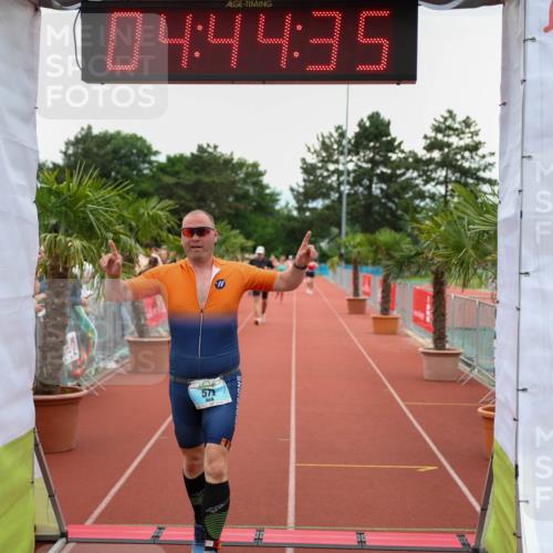 15.06.2025 - 7 Türme Triathlon Michael Strokosch http://msf.ph/oto/8004389 15.06.2025 14:44:35 Ziel 579 meine-sportfotos.de