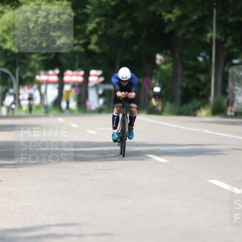 15.06.2025 - 7 Türme Triathlon Yannick Fuchs http://msf.ph/oto/8004507 15.06.2025 12:36:04 Radfahren 228, 276, 333 meine-sportfotos.de
