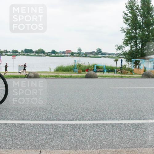 21.06.2025 - 27. Vierlanden-Triathlon H.Heesch http://msf.ph/oto/8004574 15.06.2025 12:59:58 Radfahren 973, 1143 meine-sportfotos.de