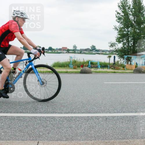 21.06.2025 - 27. Vierlanden-Triathlon H.Heesch http://msf.ph/oto/8004578 15.06.2025 12:59:58 Radfahren 973, 1143 meine-sportfotos.de