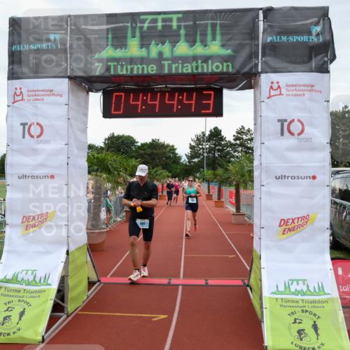 15.06.2025 - 7 Türme Triathlon Michael Strokosch http://msf.ph/oto/8004597 15.06.2025 14:44:43 Ziel 454, 581 meine-sportfotos.de