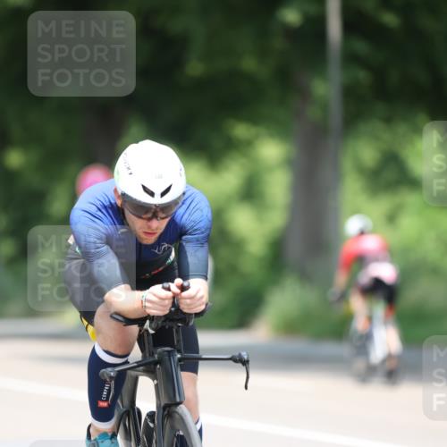 15.06.2025 - 7 Türme Triathlon Yannick Fuchs http://msf.ph/oto/8004615 15.06.2025 12:36:06 Radfahren 276, 333 meine-sportfotos.de