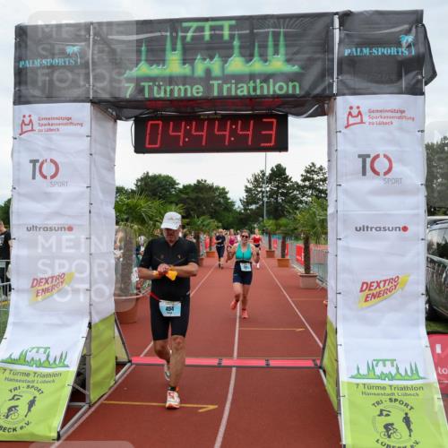 15.06.2025 - 7 Türme Triathlon Michael Strokosch http://msf.ph/oto/8004630 15.06.2025 14:44:43 Ziel 454, 581 meine-sportfotos.de