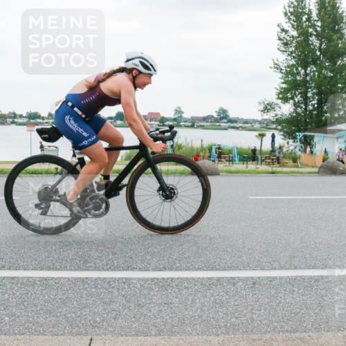 21.06.2025 - 27. Vierlanden-Triathlon H.Heesch http://msf.ph/oto/8004673 15.06.2025 13:00:08 Radfahren 1065, 1066, 1067, 1068, 1115 meine-sportfotos.de