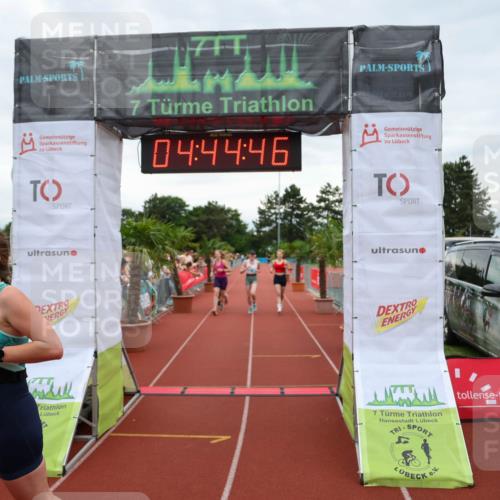 15.06.2025 - 7 Türme Triathlon Michael Strokosch http://msf.ph/oto/8004705 15.06.2025 14:44:46 Ziel 454, 525, 581, 617 meine-sportfotos.de