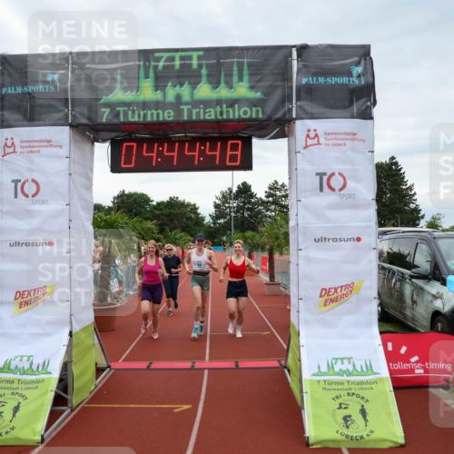 15.06.2025 - 7 Türme Triathlon Michael Strokosch http://msf.ph/oto/8004725 15.06.2025 14:44:48 Ziel 454, 525, 581, 617 meine-sportfotos.de