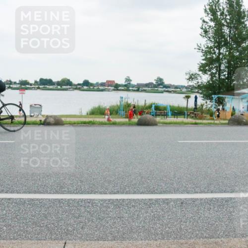 21.06.2025 - 27. Vierlanden-Triathlon H.Heesch http://msf.ph/oto/8004734 15.06.2025 13:00:18 Radfahren 1136, 1155 meine-sportfotos.de