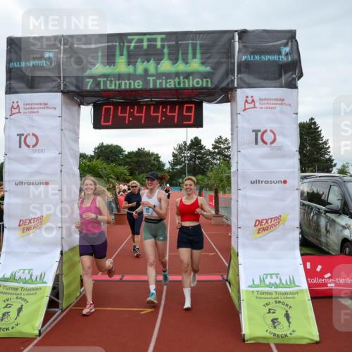 15.06.2025 - 7 Türme Triathlon Michael Strokosch http://msf.ph/oto/8004747 15.06.2025 14:44:49 Ziel 454, 525, 581, 617 meine-sportfotos.de