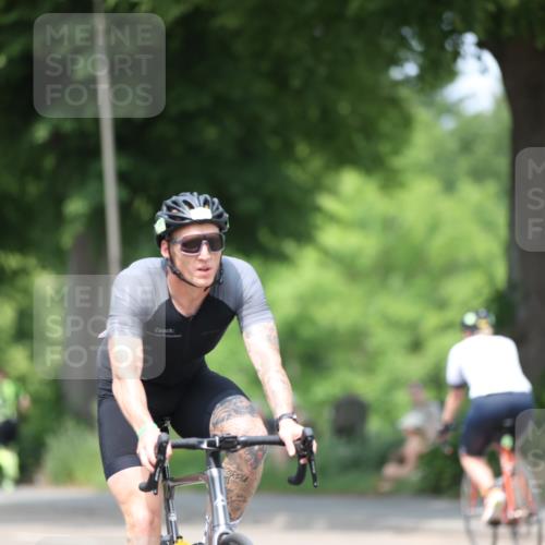 15.06.2025 - 7 Türme Triathlon Yannick Fuchs http://msf.ph/oto/8004755 15.06.2025 13:17:38 Radfahren 489, 543, 574, 590, 666, 764, 800, 850, 894 meine-sportfotos.de