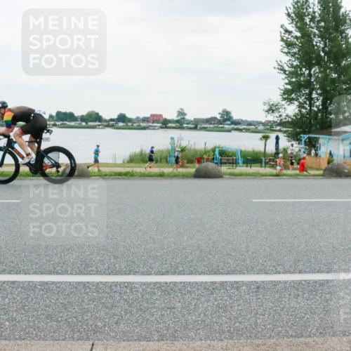 21.06.2025 - 27. Vierlanden-Triathlon H.Heesch http://msf.ph/oto/8004763 15.06.2025 13:00:26 Radfahren 1112, 1123, 1128, 1155, 1161 meine-sportfotos.de