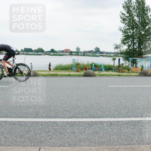 21.06.2025 - 27. Vierlanden-Triathlon H.Heesch http://msf.ph/oto/8004866 15.06.2025 13:00:43 Radfahren 742, 1098, 1108, 1148 meine-sportfotos.de