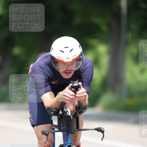 15.06.2025 - 7 Türme Triathlon Yannick Fuchs http://msf.ph/oto/8004888 15.06.2025 12:36:20 Radfahren 618, 667 meine-sportfotos.de